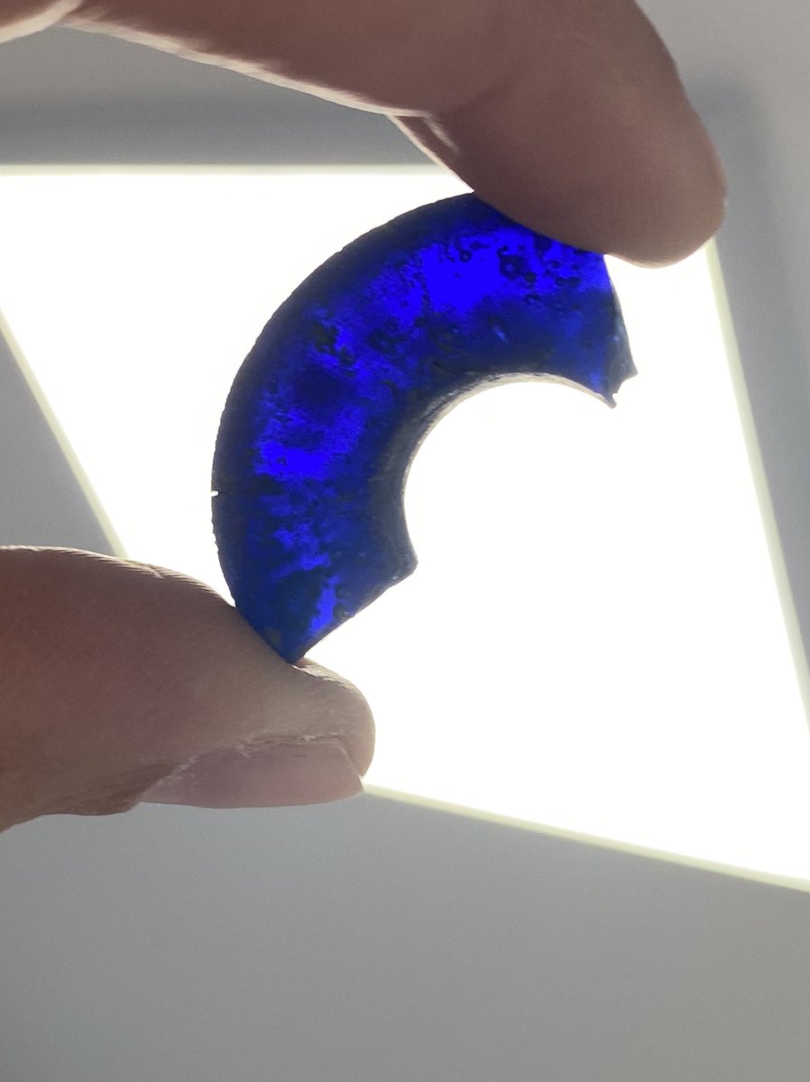JoelleRolland's tweet photo. #Verredredi ! En ce moment je suis à #Enserune pour une étude menée avec @EHESS_fr et @umr5608_traces ! 🌈 belle palette de couleur dans les perles en #verre #gauloises :) 🌈 https://t.co/I3KVkym8Cx