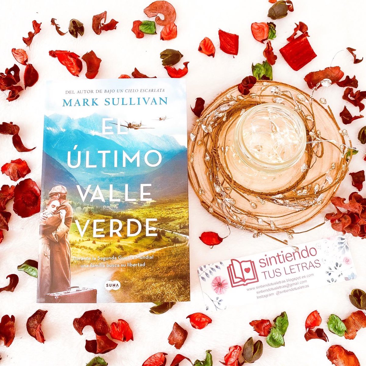 sentirtusletras's tweet photo. ¡Hola lectores!Hoy traemos la reseña de #elultimovalleverde de #marksullivan en Ucrania transcurre esta historia que cuenta la huida de una familia de refugiados de Ucrania,durante la 2ª GM.Gracias a @penguinlibros y @sumadeletras por el envío.
https://t.co/EBHbt8THeQ https://t.co/2UxdmoYnnb