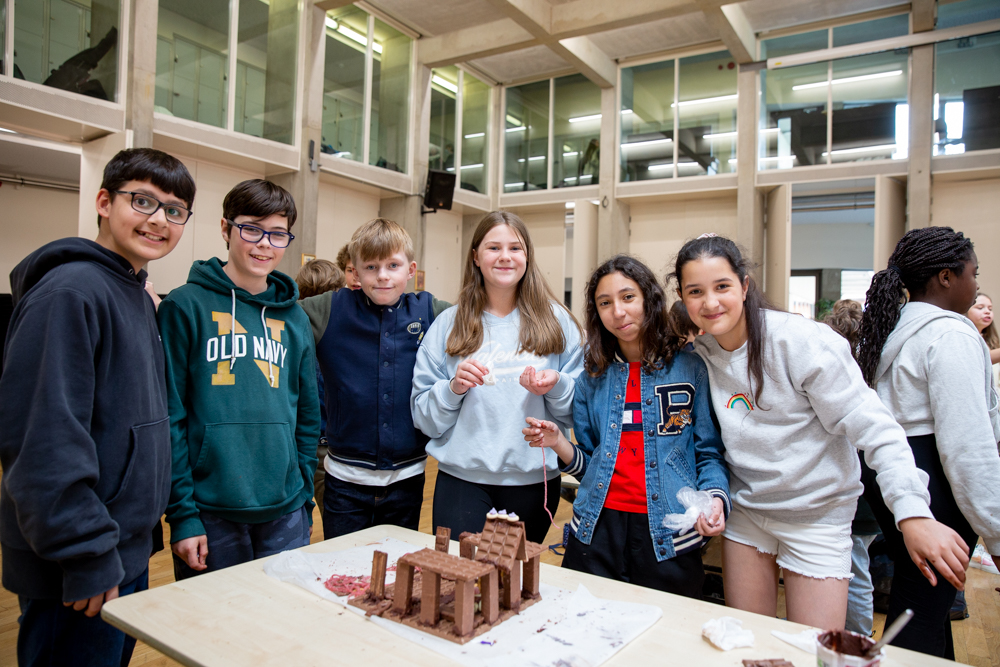 Delicious #Classics activity today, as year 7 made chocolate temples, complete with columns, statues, pediments and decorations! Thanks to our judges, A Level Classics students Elena and Lola. <a href="/Benniesclassics/">St Benedict's Classics</a> #throughstbenedicts
