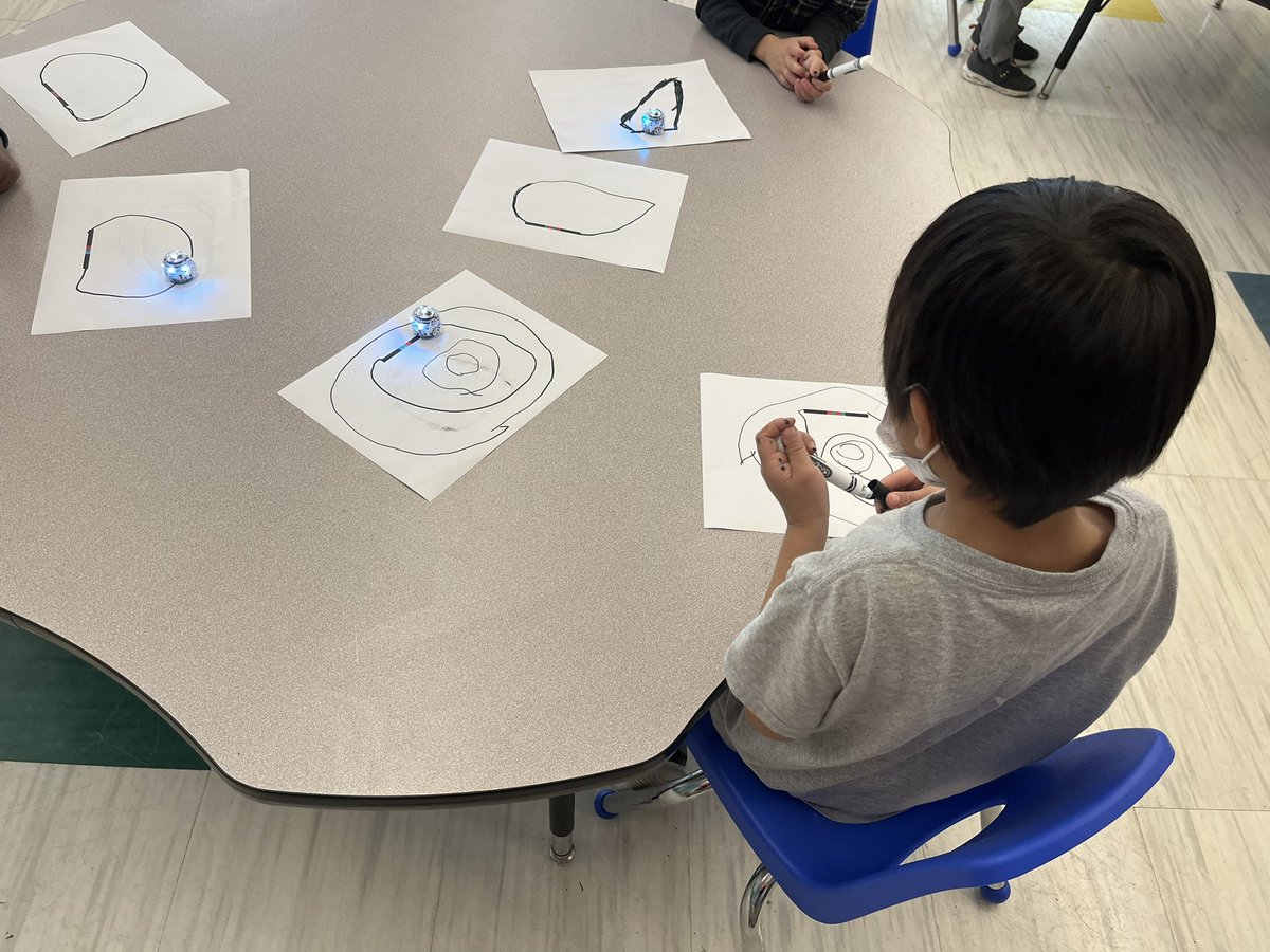 MsLynnNichols's tweet photo. Had so much fun working on colorful robot coding with Ozobots in PreK! Can’t wait for next week!!! #GilmanSTEM @GilmanSchool https://t.co/paoeojX12V