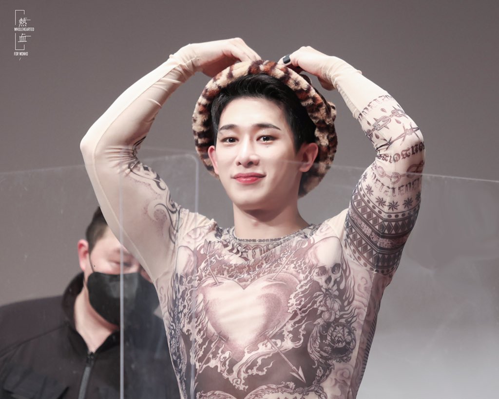 WholeHearted_WH's tweet photo. 🙆🏻‍♀️ @official__wonho 

#원호 #WONHO 
#기억할게_원호와_걸어온_7년 https://t.co/dMakyLVkJN