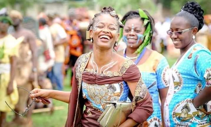 LimbeChiefdom's tweet photo. On June 9, don't miss the #Coronation #CulturalParade along the streets of Limbe. The cosmopolitan population will display the city's rich cultural diversity and celebrate the Coronation of their new Paramount Ruler, HM John Elufa Manga Williams.

#LimbeCoronation https://t.co/dfiaV6cFz7