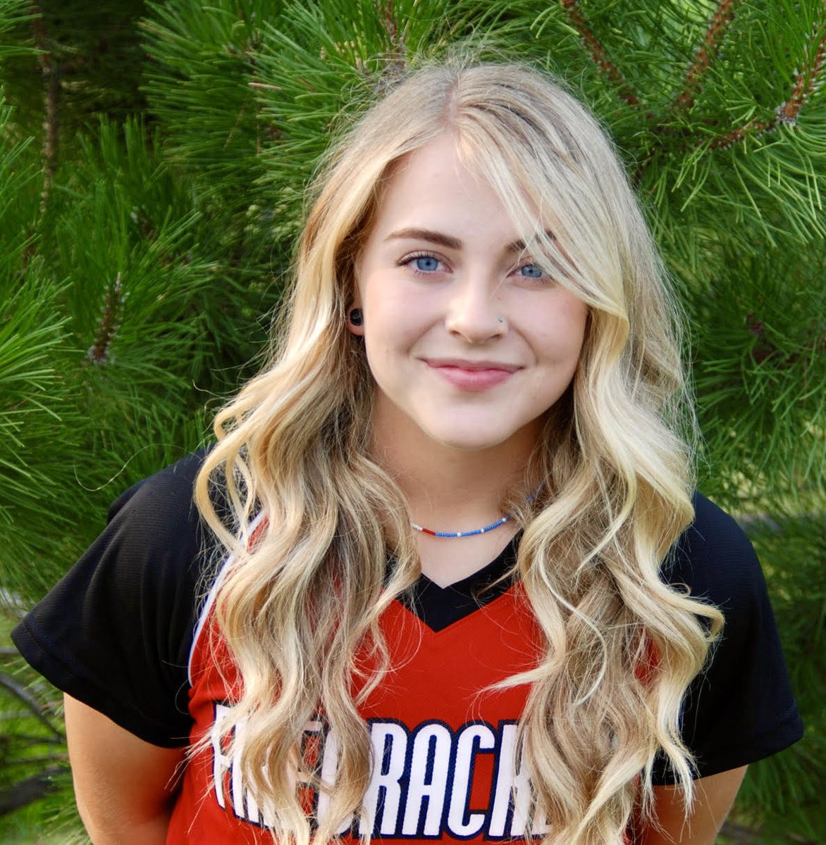 GaleBricker's tweet photo. Congratulations to 2022 Arvada West HS Graduate Vivienne Schack! Onto Mesa State University (Colorado)! 📚@ColoMesaSB @ColoradoMesaU https://t.co/UYIoTqsOsm