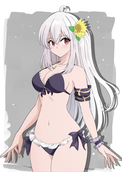 二ニム・ラーレイ ビキニ 