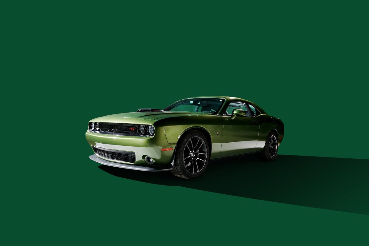 GarageXYZ's tweet photo. Green pastures lay ahead. Keep building. 

Projects like Garage, with real utility, are just discounted now. 

We are building something special, and are giving 1 guaranteed mint to those who: 

🏁RT
🏁Comment the make
🏁Join the Discord -> https://t.co/e6EGsxdjCv

(48 hrs) https://t.co/RWyldJ9Ga0