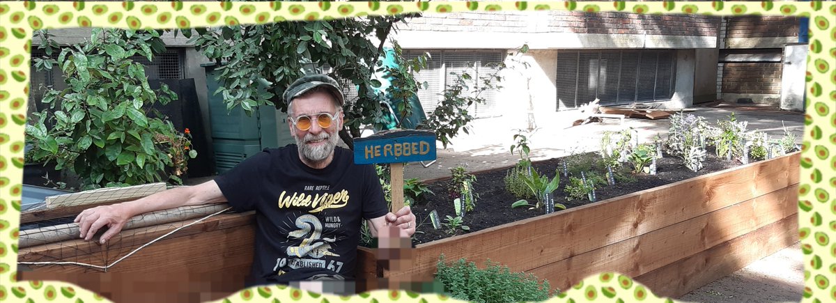 👨‍🌾 #HerbRobert of the #secretgarden #HerbGarden where #LancWestGrowsBest 🌾🌱🍃