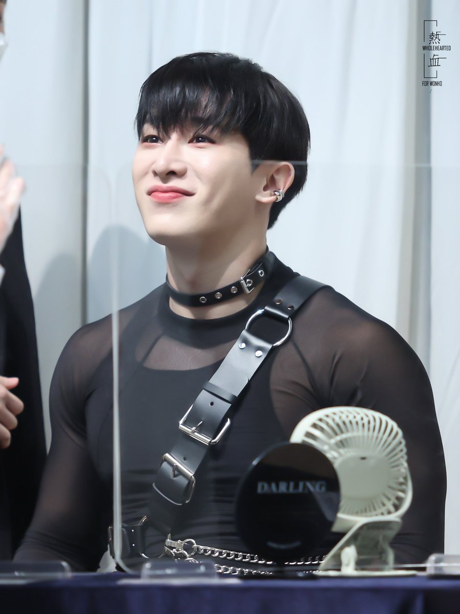 WholeHearted_WH's tweet photo. 🥺 @official__wonho 

#원호 #WONHO 
#기억할게_원호와_걸어온_7년 https://t.co/EqJ1yKvO2O