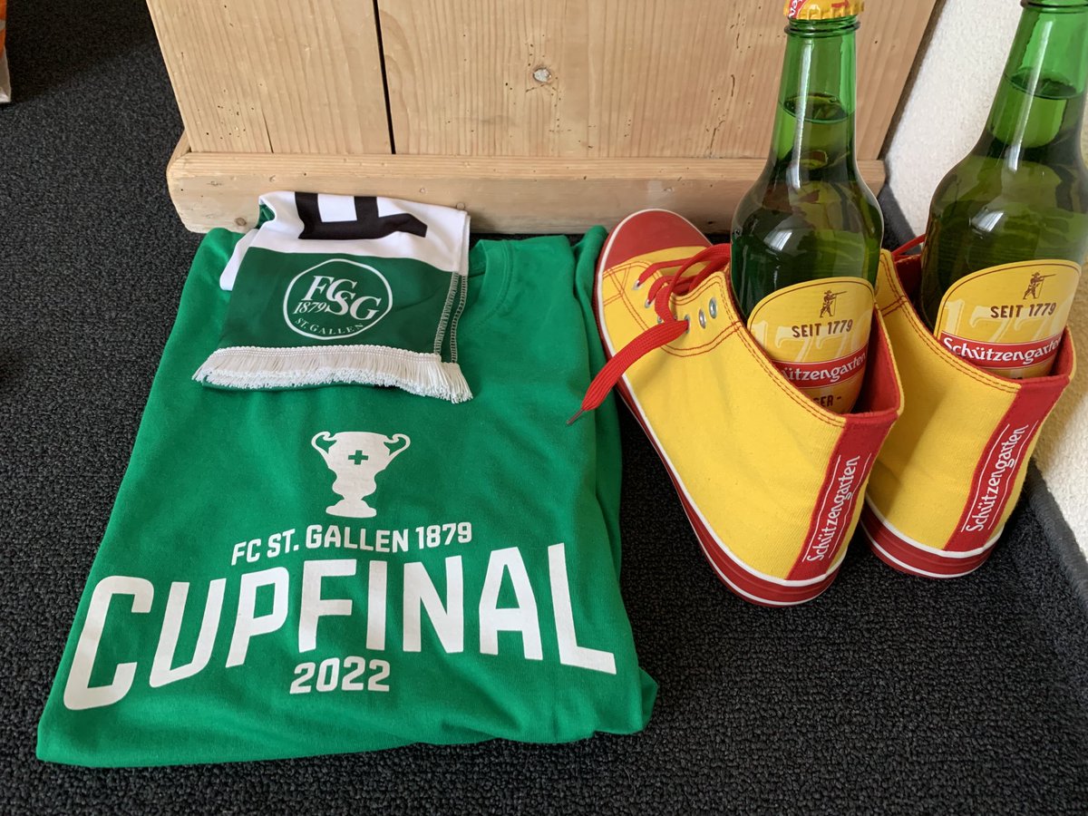 PreisigReto's tweet photo. Mir sind bereit ! 😉🤣⚽️🇳🇬
@fcsg #cupfinal #schüga #schützengarten #slowbrewing https://t.co/FZQZEOFkxt