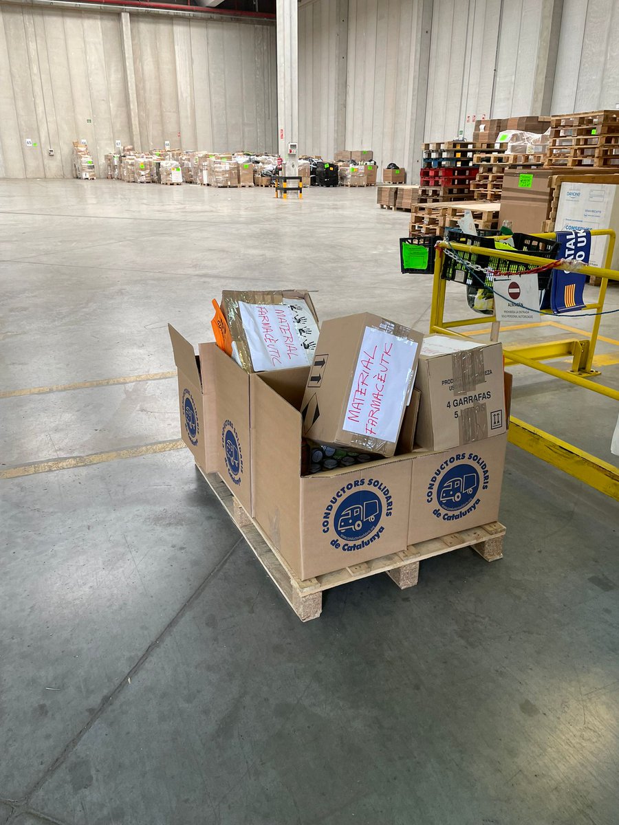 ConductorsSolid's tweet photo. ..material variat de puericultura, medicaments i els productes de farmàcia més sol·licitats i més necessaris.
Com sempre ajudant a ajudar. Gràcies a les entitats i persones que han donat suport per a aquesta gran causa.
#Ucraïna
#stopwarucraina #UnAssentUnaVida https://t.co/U7ZrOzvSKI