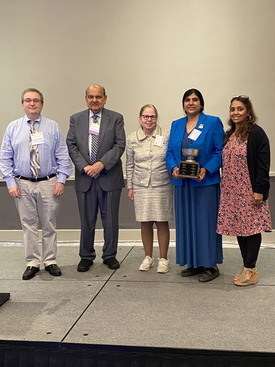 jonshammash's tweet photo. Congratulations to the St Francis IM Residents for winning the ⁦@ACPNJ1⁩ Challenge Bowl 2022 and reaching the semi finals of the ⁦@ACPinternists⁩ 2022 Doctors Dilemma competition! https://t.co/AJZdIpflG4