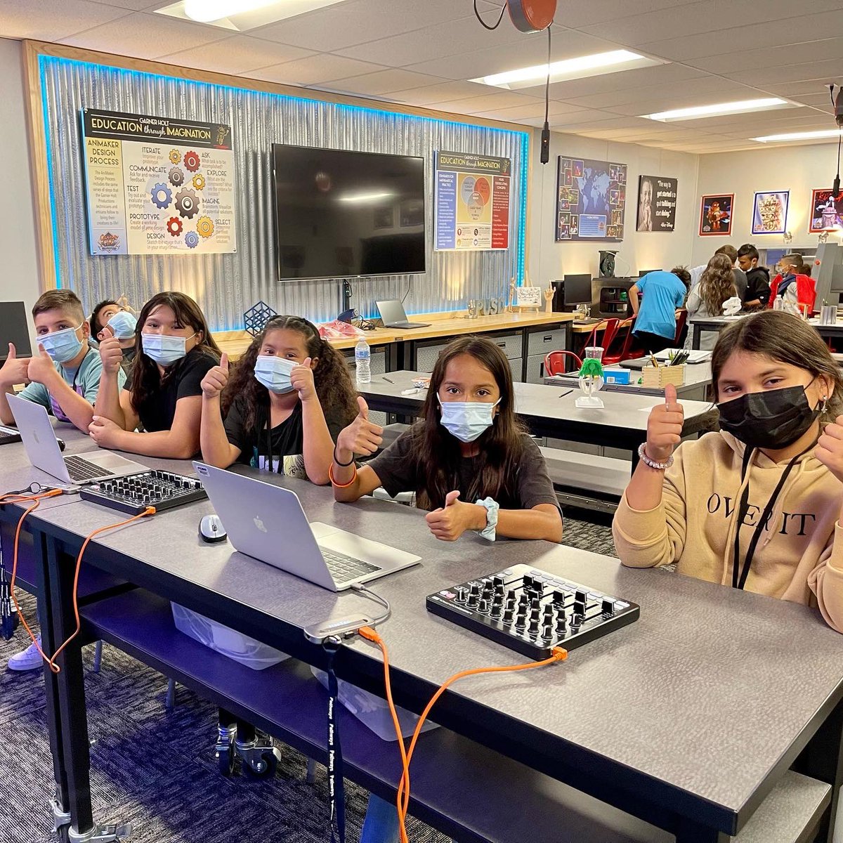 Porterville_FRL's tweet photo. Itβs always a creative day at the AniMakerspace Lab!
@GarnerHoltEtI @garnerholt #animakerspace https://t.co/UIslrSsW7F