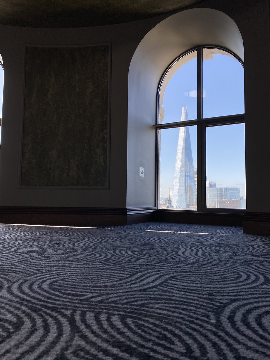 DecoratorsCmc's tweet photo. Had a week in london at the newest rooftop bar !! Amazing job using @arte wallcoverings and @DuluxDecCentre herritage paints https://t.co/3ropdxPsPz