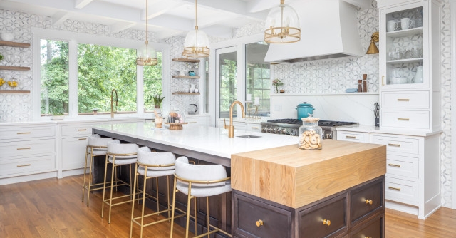 Kitchen of the Week: Room Opens Up to Be Family-Friendly houzz.com/magazine/kitch…