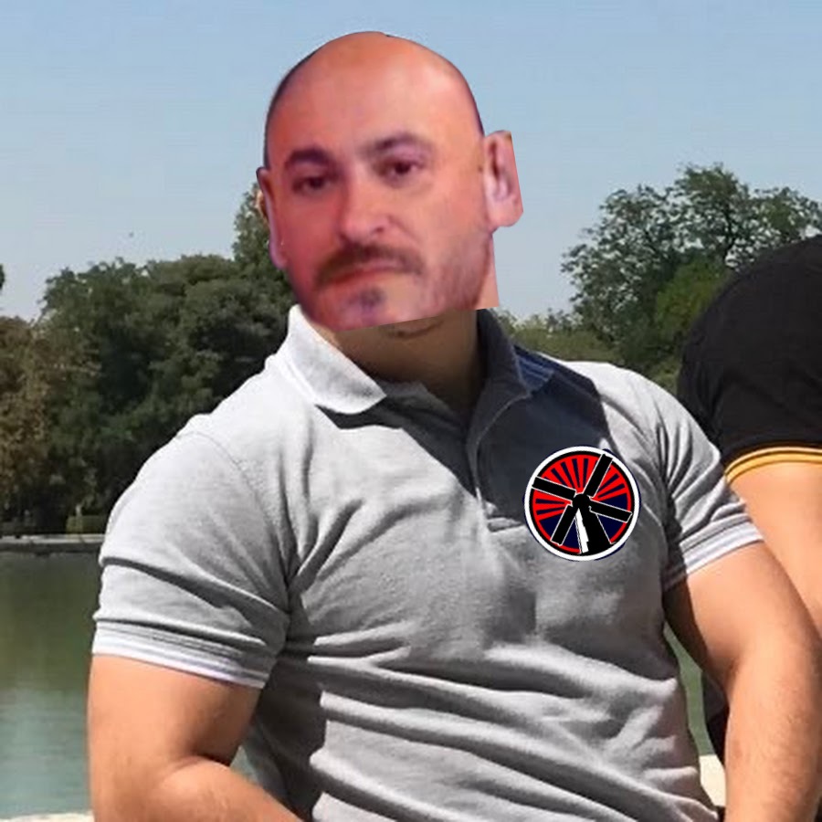 destripteorias's tweet photo. Desde nuestra cuenta queremos denunciar públicamente a @Holasomoselgru1. Por su corte de pelo ya sospechábamos, pero con esta prueba gráfica hemos demostrado que son de Bastión Frontal.
HARAM HARAM HARAM HARAM HARAM https://t.co/Pf26Oc4oUv