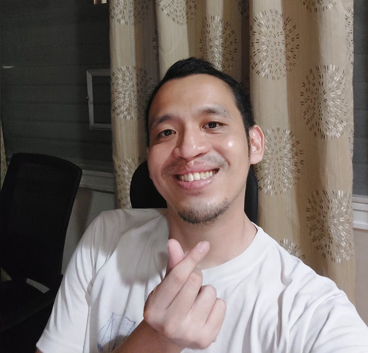 godwafu's tweet photo. Missing you..see you later @theelovelybone #boholstay https://t.co/dLVip0Nux7