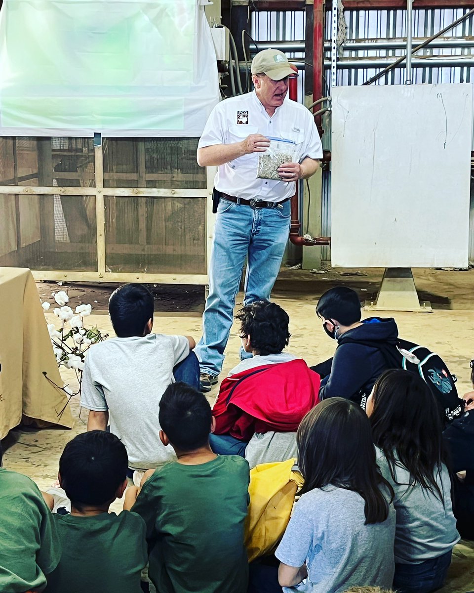 PCG Director of Field Services teaches fourth and fifth graders from Crosby and Garza counties about the #cotton industry.