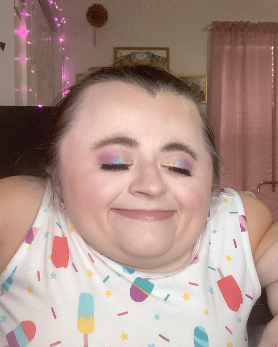 Makeup_Hannah15's tweet photo. Unicorn ๐ฆ magic โจ #motd๐ #ootd๐ #unicornmakeup #makeupismypassion #makeuplover #makeupobsesssed #makeuplover https://t.co/GtcUQ0RTPT