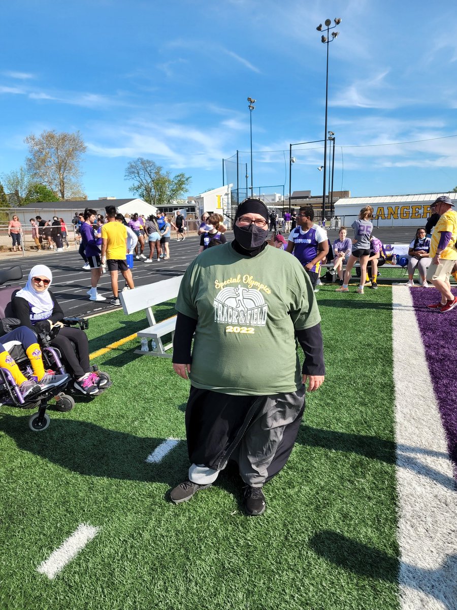 LkwdLHSTrakFld's tweet photo. More pictures for the Special Olympics today @LkwdSchools.
Great job today Corey.
#RangerPride @LkwdAthletics #OneHeartbeatOneLkwd #FocusFWD @LHS_ABOOSTERS @FacesLakewoodOH https://t.co/hF62beR5kI