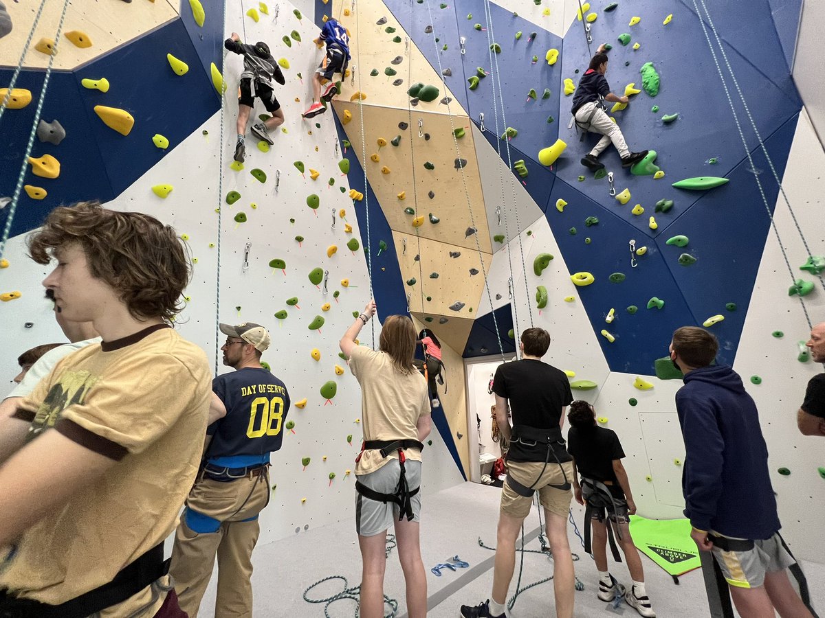 PennCharter's tweet photo. Lots of activity at the H-P-R Stillwagon Rock Wall today in advance of the dedication! @PCMiddle students are on belay, supported by the @UpperSchoolPC Climbing Cub and their MS counterparts. #rockwall #climbing #onbelay #space #thegraham #wellness https://t.co/5beYASVXr8
