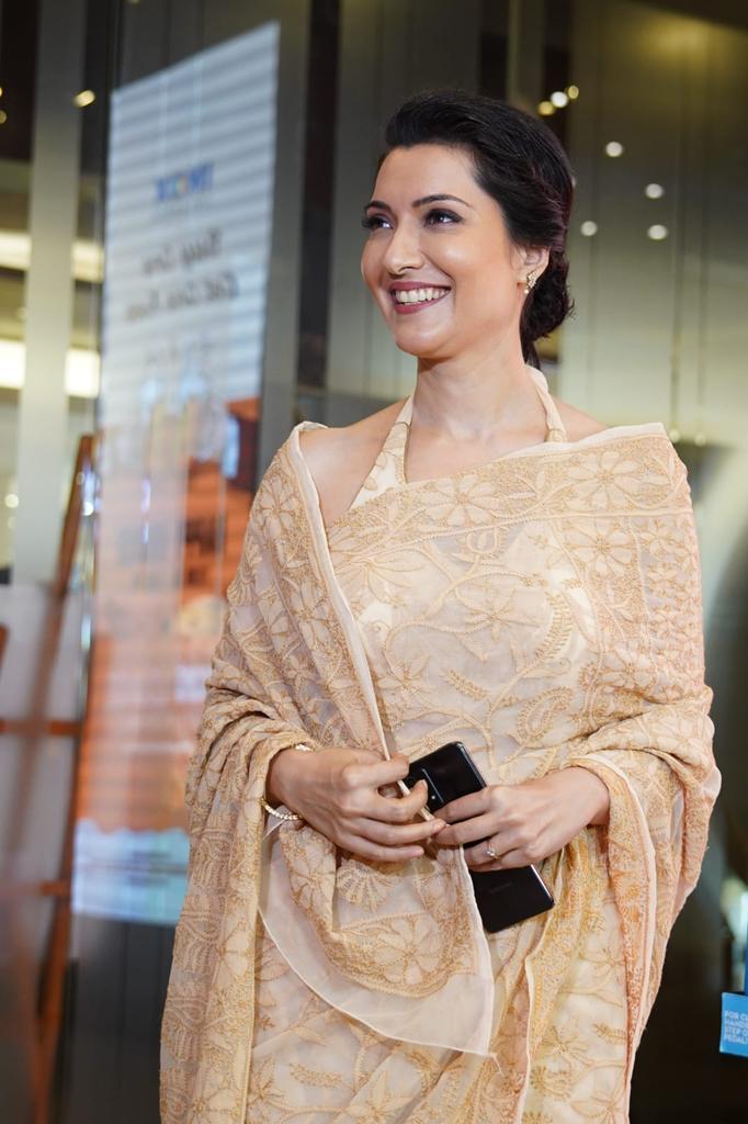 ArpitaCP's tweet photo. At the grand premiere of #Hridpindo! Watch the movie at your nearest theatres ❤️
Look: @anichakladar 

#KSSProductionsandEntertainment https://t.co/T6KcxcXwqR
