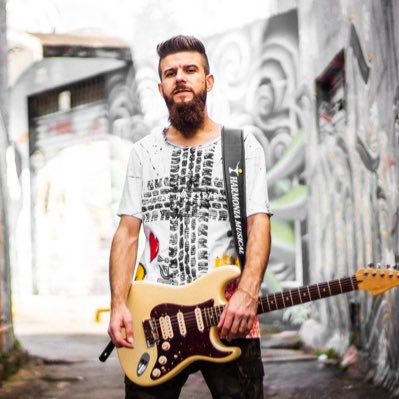 xicoferrari's tweet photo. #NovaFotoDePerfil https://t.co/o5y29maGEE