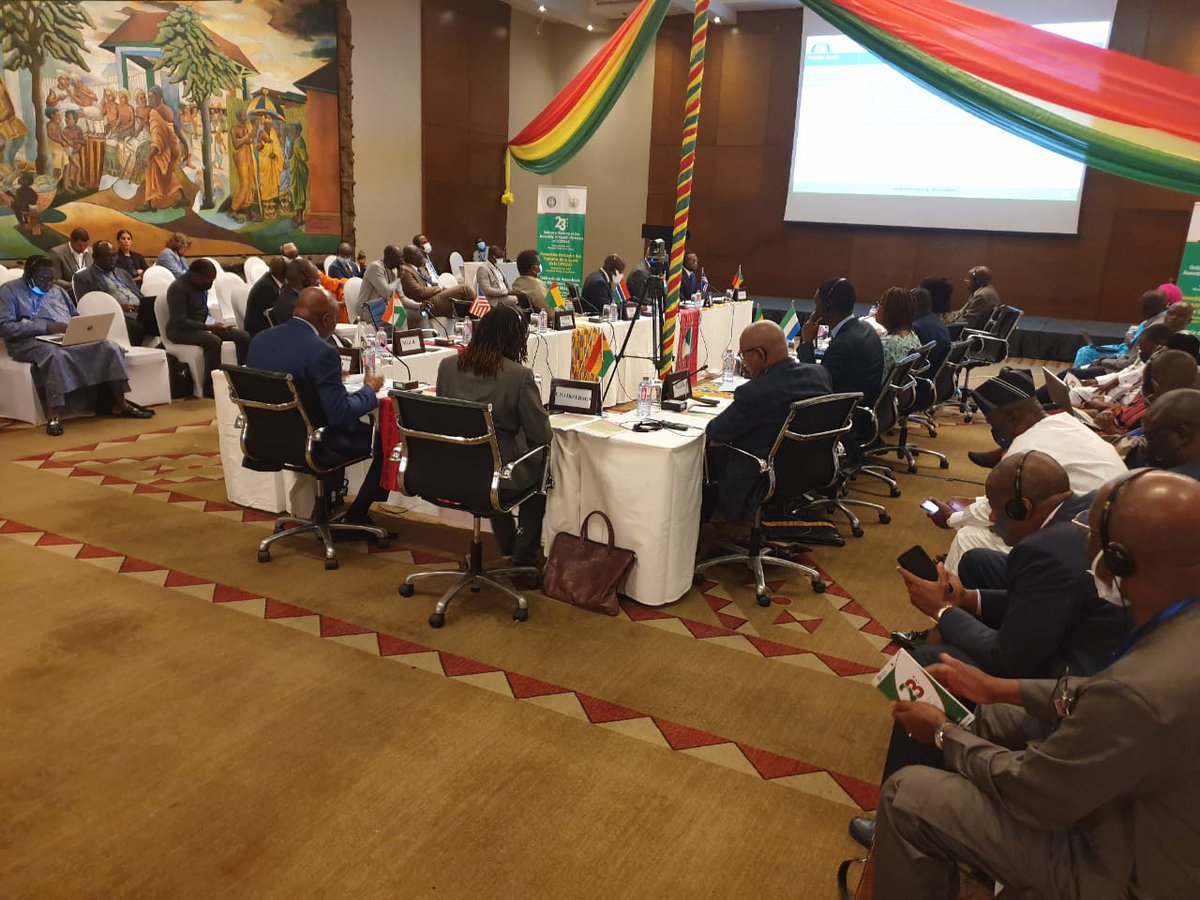 Ecowas_cdc's tweet image. The work at @ecowas_cedeao @OoasWaho AHM continues and @sokolo12  DG of @OoasWaho shared the WAHO Annual Report 2021 and the summary review of 4 years of management.

@gouvbenin @mohgovgh @Gouvci @MohGambia @mohgovgh @anss_guinee @MSP_Niger @Fmohnigeria @santegouv_sn @MSPS_Togo