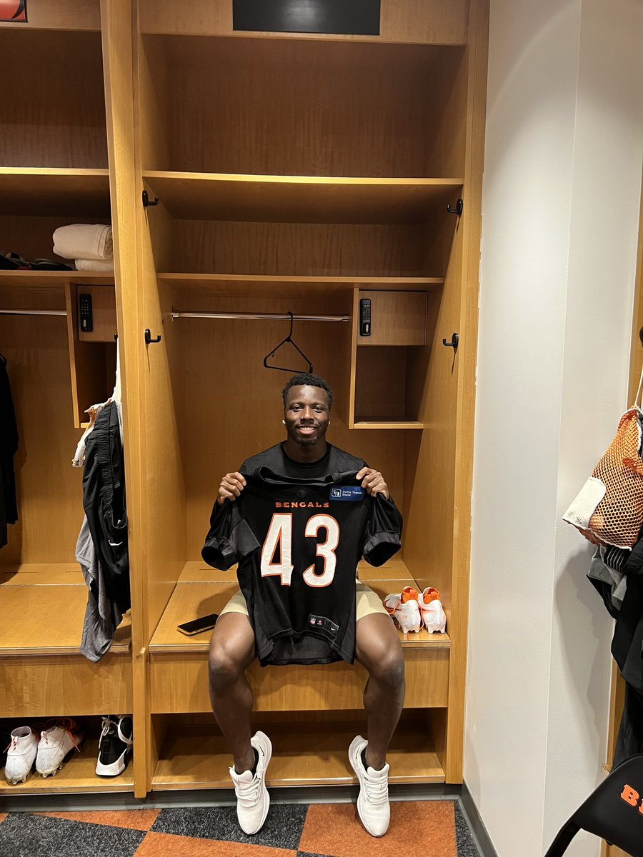 AbuDaramySwaray's tweet photo. A lot of sleepless nights and a whole lot of grinding was gonna say it took forever but this perfect timing 
@Bengals 
#WhoDey https://t.co/eTnRiUyvKr