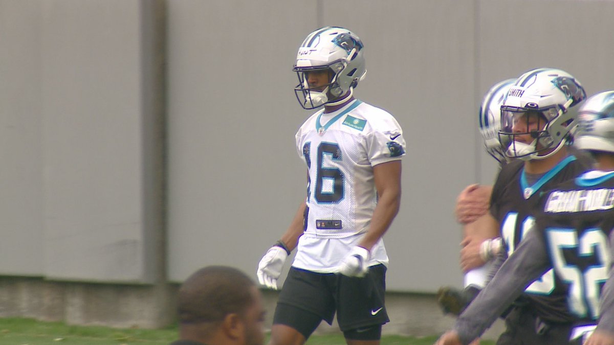 bhallphotog's tweet photo. .@football_sghs &amp; @NCATFootball alum @mrhuntt_ on the field for Day 1 of @Panthers Rookie Mini-Camp. @WFMY #wfmysports @NCATAGGIES https://t.co/ZXr6X7SSD9