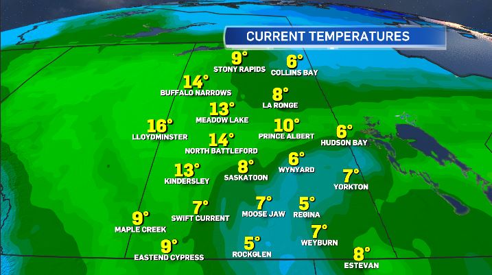 BradlynOakes's tweet photo. Current look at the radar and sat as this system continues to move through, as well as the current conditions. Rainfall warnings remain in effect in the SE and gusting winds continue. #SaskWX @CTVRegina https://t.co/bJ5q2M1Sig
