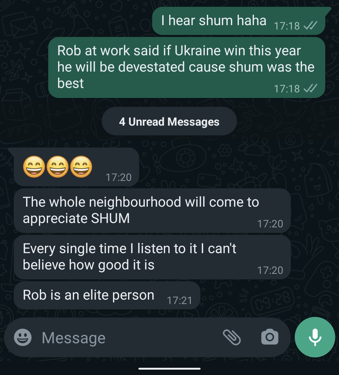 CrazyEmily90's tweet photo. @Chutzpah84 so I'm in the house, the other halfs in the garden and all I hear blaring through the speaker is Shum! I swear I had not mentioned out convo until this interaction. #Robiselite https://t.co/YFyOt9fJ0B