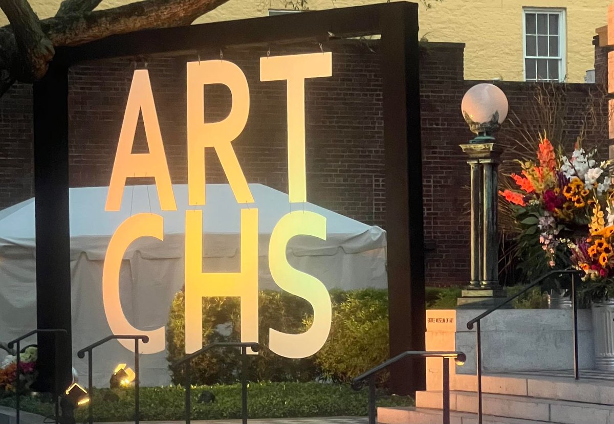 CarriageCHS's tweet photo. The Gibbes on the Street party was a success! Such a fun time with @theGibbesmuseum #artchs https://t.co/pbsiuRbwVO