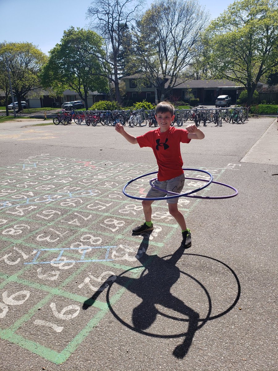 MrsLHill2's tweet photo. Having fun this morning as we participated in Jump Rope for Heart.❤❤❤
Such a beautiful day! @HeartandStroke @JohnTTuckPS @HaltonDSB
#JumpRopeForHeart #hearthealth #StayHealthy #hydrate https://t.co/0aq4otjM4C