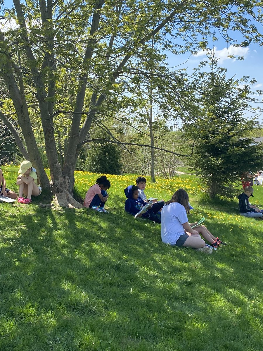 Books + Reading Buddies + The Great Outdoors = Magic 🎉🪄🎉💕🎉
<a href="/FalconFeat/">St. Francis</a>