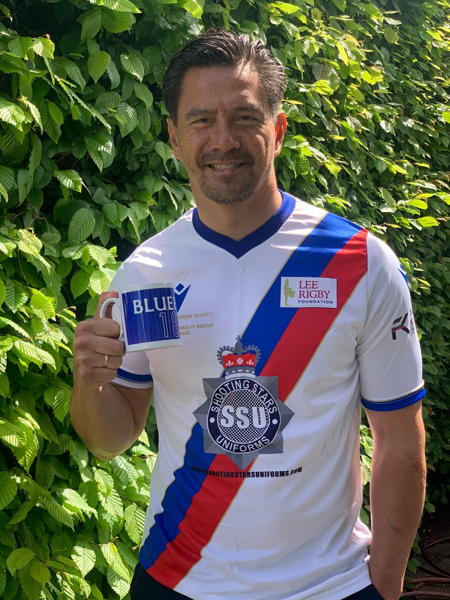 Rangers Legend @michaelmols14 models The Rangers (Lee Rigby Select) shirt for The Lee Rigby Memorial Cup at @AFCPortchester on Friday 3rd June 2pm. You can order the shirt with £10 from every sale going to @FoundationRigby Order at macronlondonsoutheast.com/lee-rigby-foun… Please RT 🇬🇧 🐻⚽️💙🇪🇦