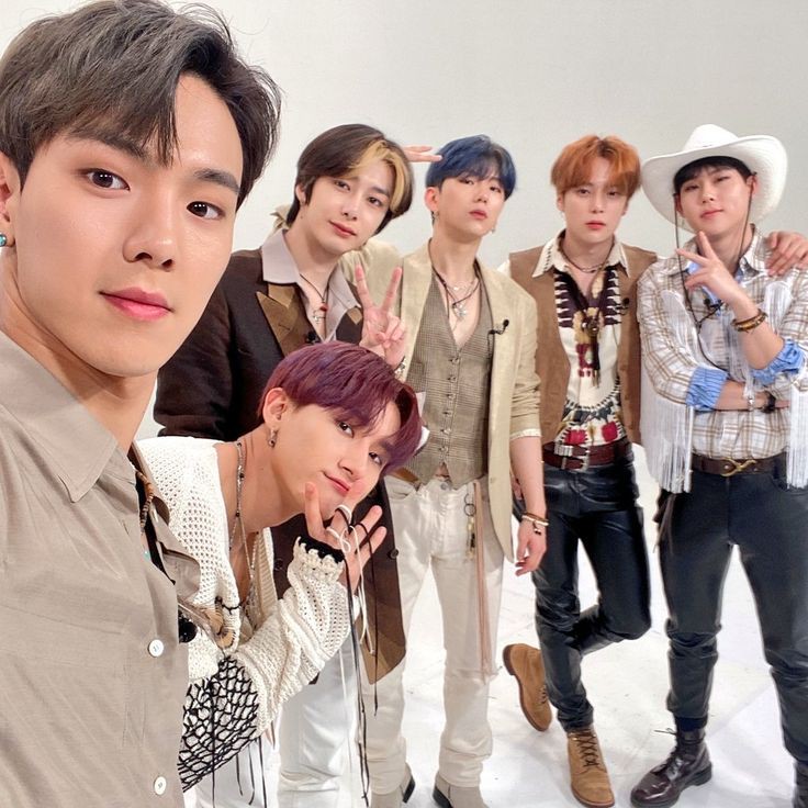 npomvtt's tweet photo. Há 7 anos, MONSTA X debutava em grande estilo com “Trespass”, faixa título e nome do primeiro mini álbum do grupo. Parabéns ao grupo pela linda e grande jornada até agora! ❤️

#몬스타엑스7주년
#7YearsWithMONSTAX 
@OfficialMonstaX https://t.co/vaT18hN0P3