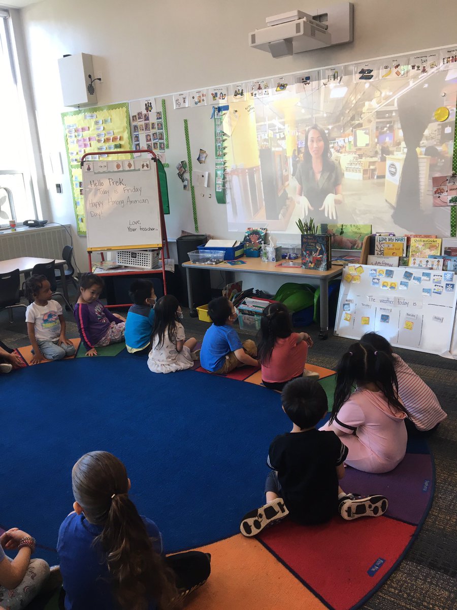 cathy_pre's tweet photo. Happy #hmongamericanday  @Gia_Vang our SPPS PreK room. #RepresentationMatters https://t.co/88XO8Grz3x