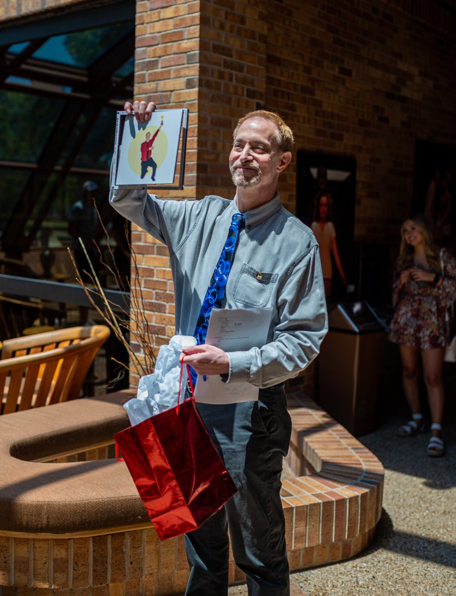 MSUTXMassComm's tweet photo. Recently, Dr. Jim Sernoe was surprised with a thank you gift from some Mass Communication students and TIPA participants. We were lucky enough to capture the magic and share it! #msutexasmcom 

Photo Credit: Leo Gonzalez https://t.co/kbNafEhbbZ