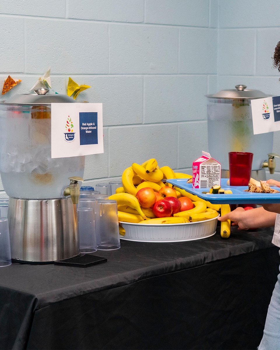 createuplift's tweet image. We’re excited to launch our first food venture, led by our great friends at Bobby’s Food Co! 

Students at Topeka Collegiate can now enjoy a nutritious and diverse school food menu, assembled by Pedro Concepcion as part of our new Food/Bev initiative. 🌮🥗🧃🚀

#topeka #foodbev