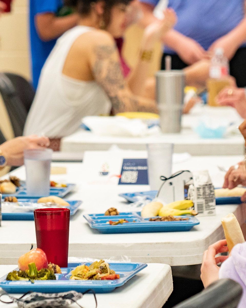 createuplift's tweet image. We’re excited to launch our first food venture, led by our great friends at Bobby’s Food Co! 

Students at Topeka Collegiate can now enjoy a nutritious and diverse school food menu, assembled by Pedro Concepcion as part of our new Food/Bev initiative. 🌮🥗🧃🚀

#topeka #foodbev