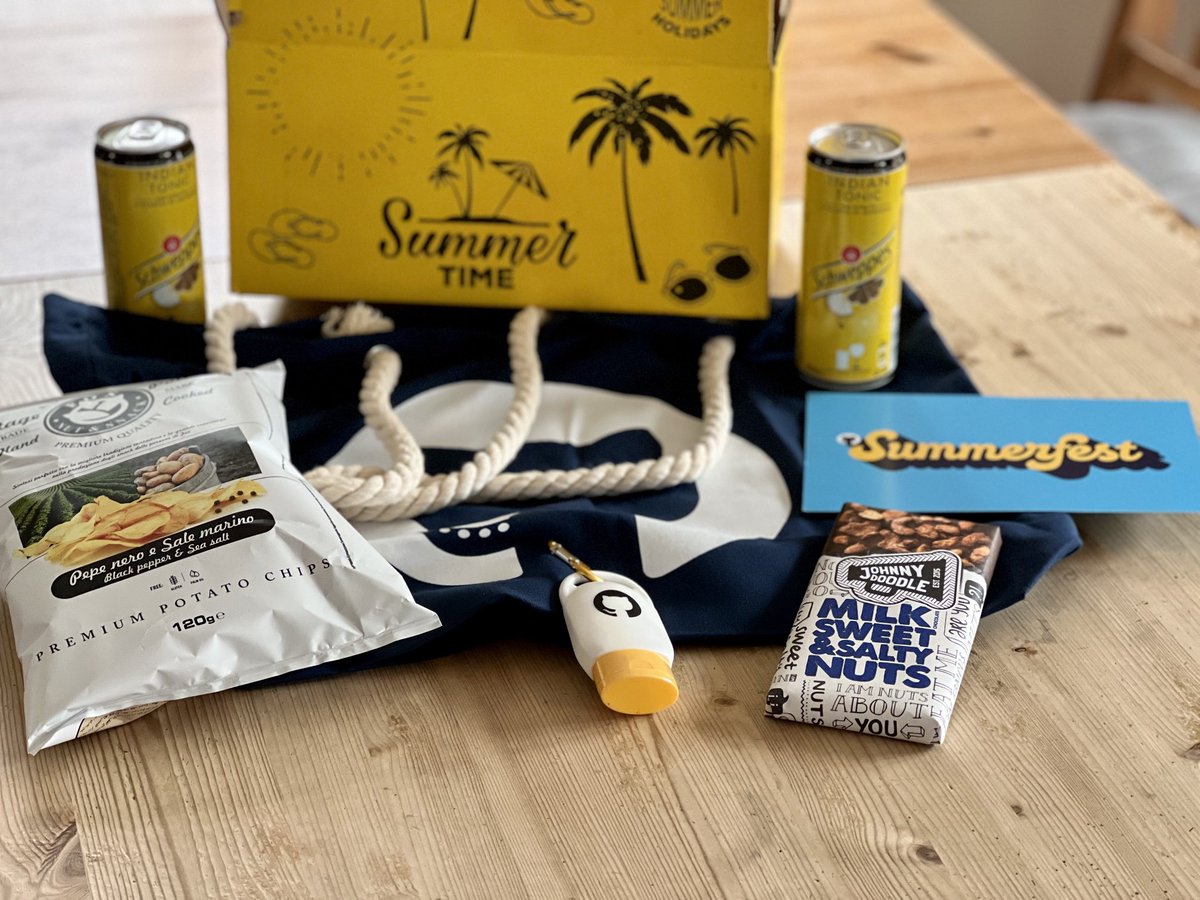 harrykimpel's tweet photo. It feels like swag Friday today 🙌🙏🤗 Thank you so much @github and @azurefriday for the amazing swag I received today 😍 #githubsummertime #inventwithpurpose https://t.co/oL9cwwhBm0