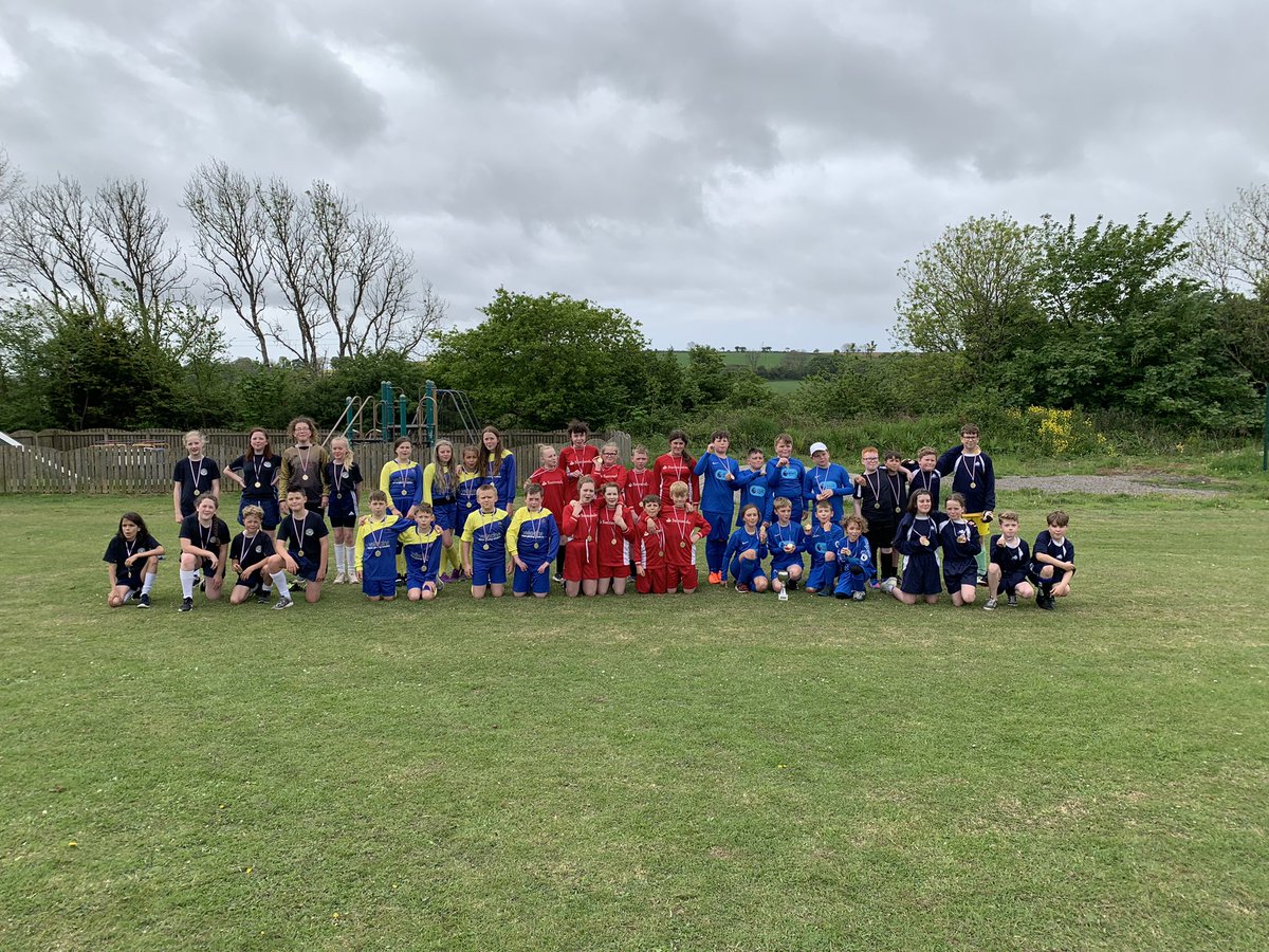 hook_primary's tweet photo. We hosted our first annual Small Schools Football Tournament this morning at Hook SSC - it was a huge success. We reached the finals too! Excellent team effort with some wonderful football on show. Congratulations @CoshestonVC 👏🏻👏🏻👏🏻@SchoolsPembs https://t.co/ocpnsZScRT