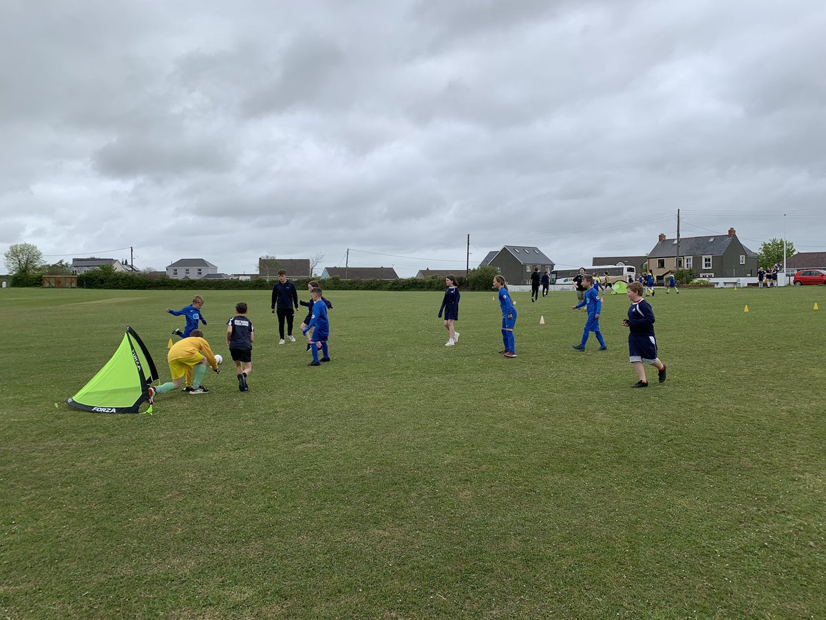 hook_primary's tweet photo. We hosted our first annual Small Schools Football Tournament this morning at Hook SSC - it was a huge success. We reached the finals too! Excellent team effort with some wonderful football on show. Congratulations @CoshestonVC 👏🏻👏🏻👏🏻@SchoolsPembs https://t.co/ocpnsZScRT
