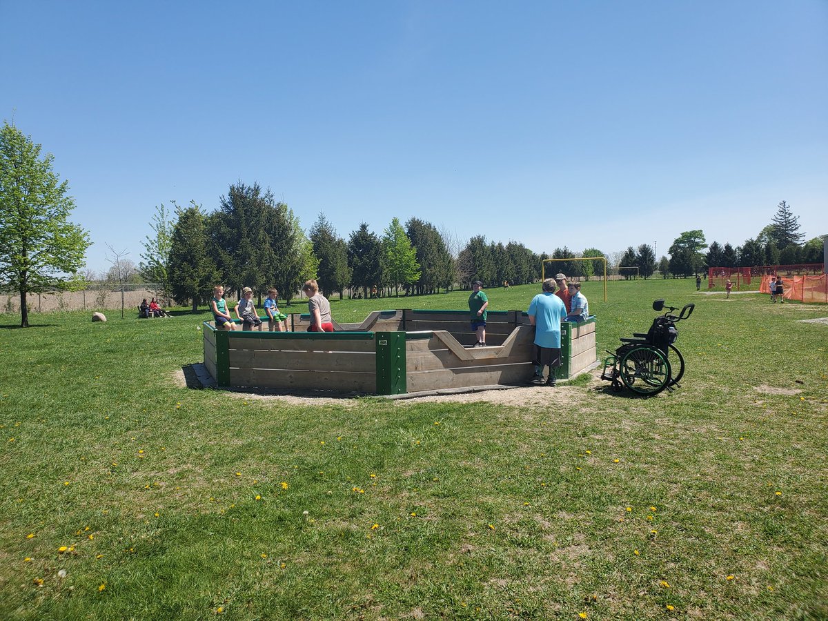 Mrs. Kerwin tweet media