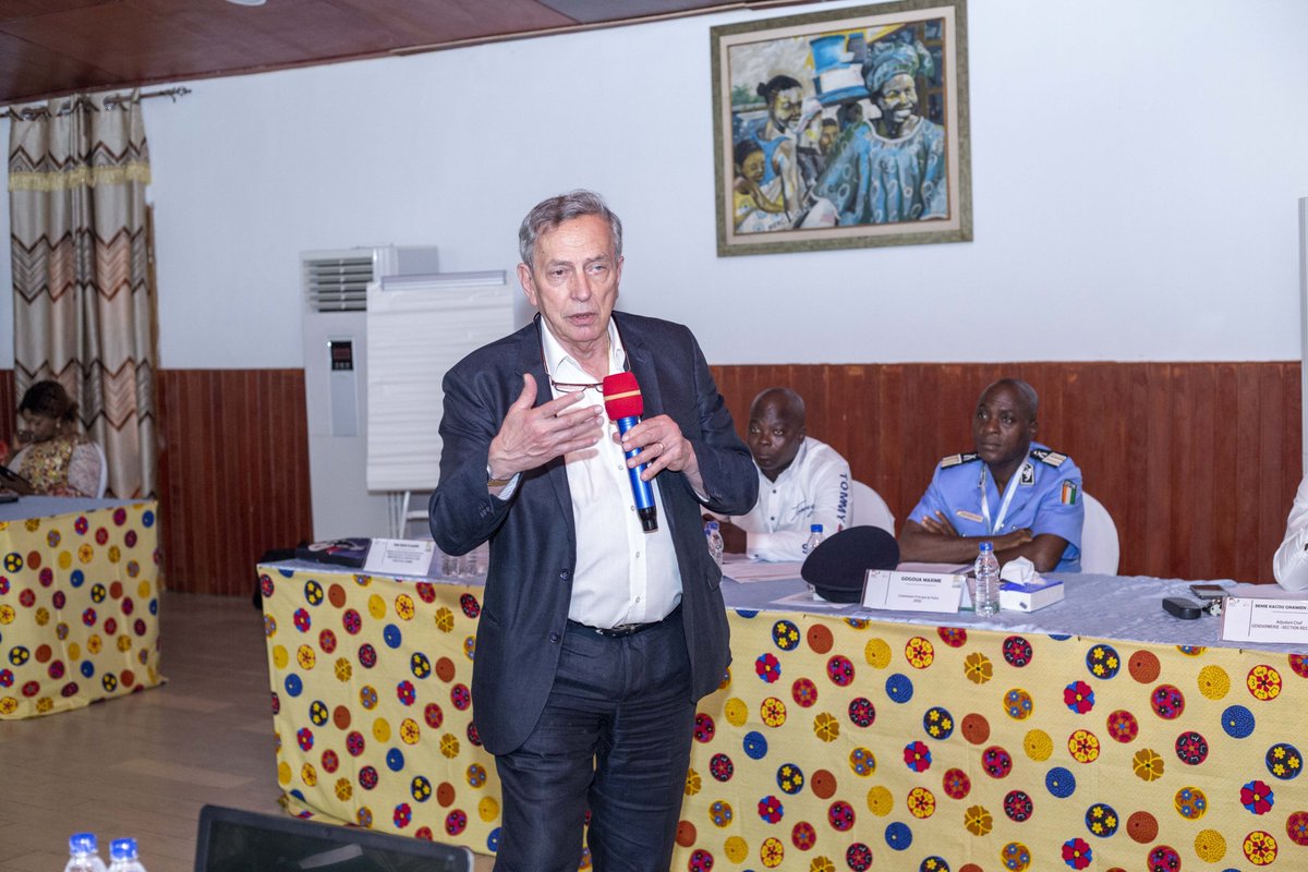 L'atelier de formation sur les enquêtes économiques et financières qui s'est tenu du 09-13 mai 2022 fait parti d’une série contenu dans un plan global de renforcement des capacités du Pôle Pénal Economique et Financier d’Abidjan et appuyé par le Projet Bonne Gouvernance de la GIZ