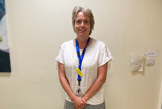 SomersetFT's tweet photo. To round off #MentalHealthAwarenessWeek, we asked community mental health nurse Sarah to share a 'day in the life' on #InternationalNursesDay2022 yesterday - giving an insight into her role. 

You can read her morning, lunchtime and evening updates here: https://t.co/q5isobQhA5 https://t.co/RpgPapsLQD