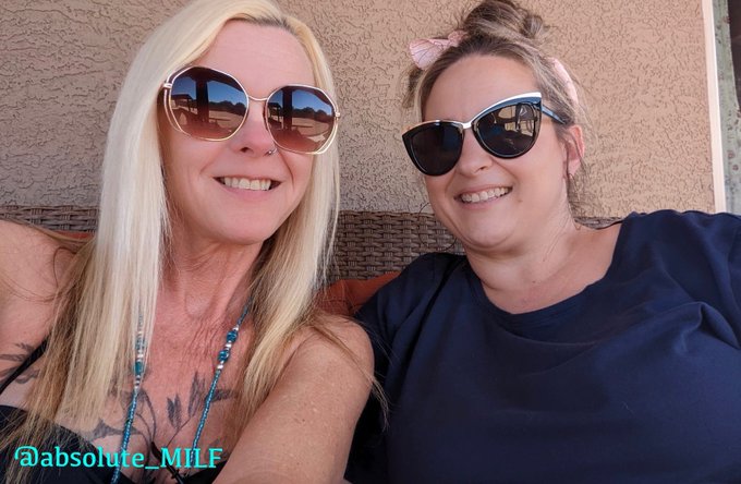 Had a great day hanging out with @DaphneWest719 and our fellas yesterday! 😋 https://t.co/WIEi1C7s8l<a class="tags" href="/tag/daphnewest719">@daphnewest719</a><a href="/tag/glasses"class="tags"><span>#glasses</span></a><a href="/tag/milf"class="tags"><span>#milf</span></a><a href="/tag/mature"class="tags"><span>#mature</span></a>