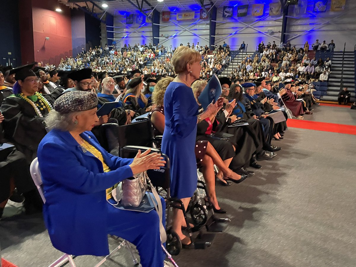 STU Comment Special Moment: David A. Armstrong’s mom is here for her grandson’s graduation 🥹🎓

@STUPrez #STUGrad #STUSpecialMoment #STUCommencement