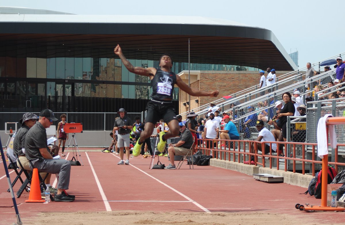 Friscoisdsports's tweet image. Congratulations to 5A #uilstate long jump champion Chris Johnson of @LHSRedhawks. Johnson jumped 24-4 1/2 to win gold. Go @friscoisd!