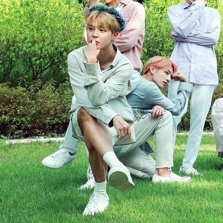 FSpwYQFWQAAYDEN?format=jpg&name=small