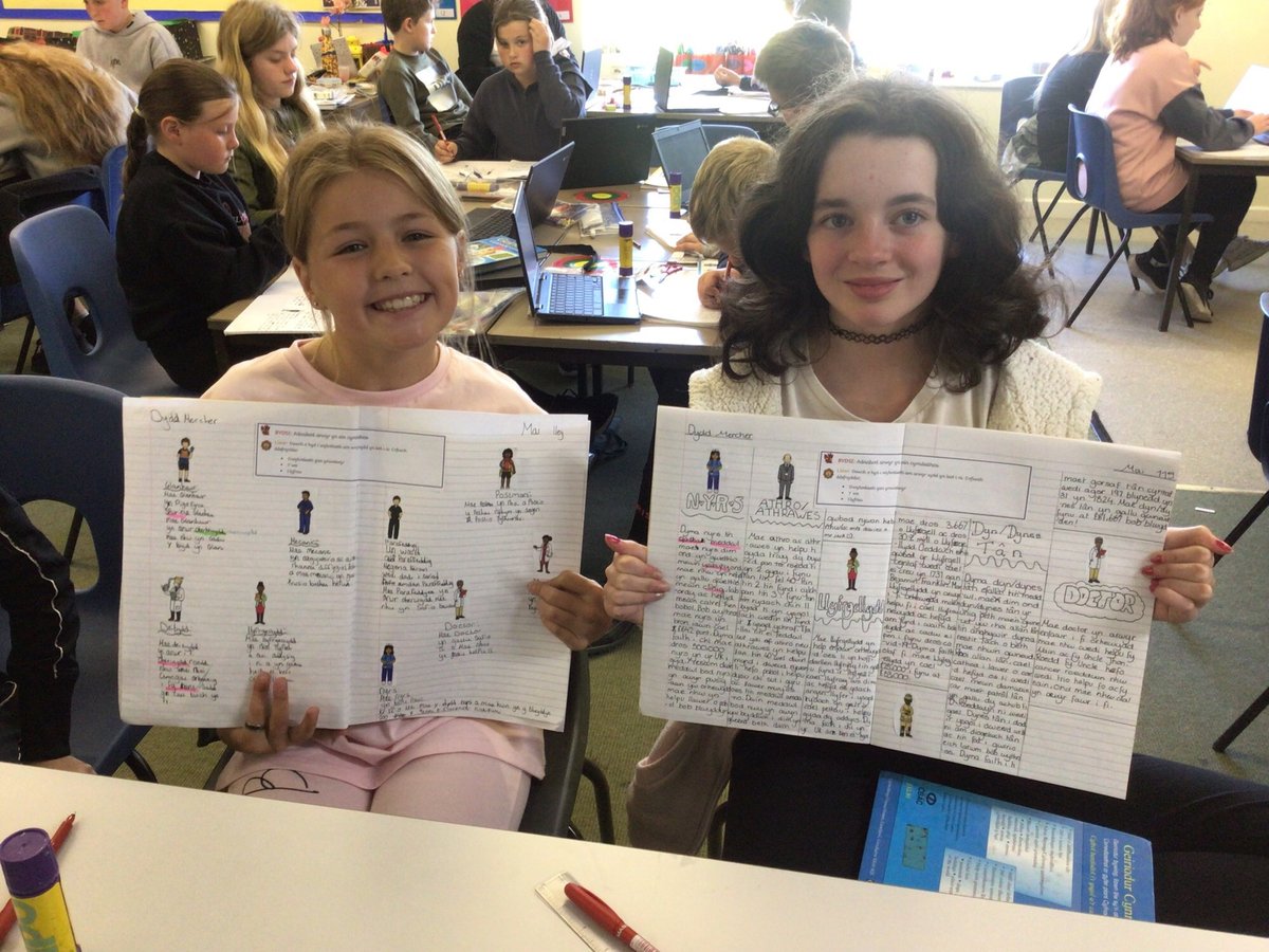 MorfaRhianedd's tweet image. Rhai enghreifftiau o waith ardderchog blwyddyn 5 a 6 yn trafod arwyr lleol. ✍️

Some amazing work that year 5 and 6 have written about local heroes.✍️